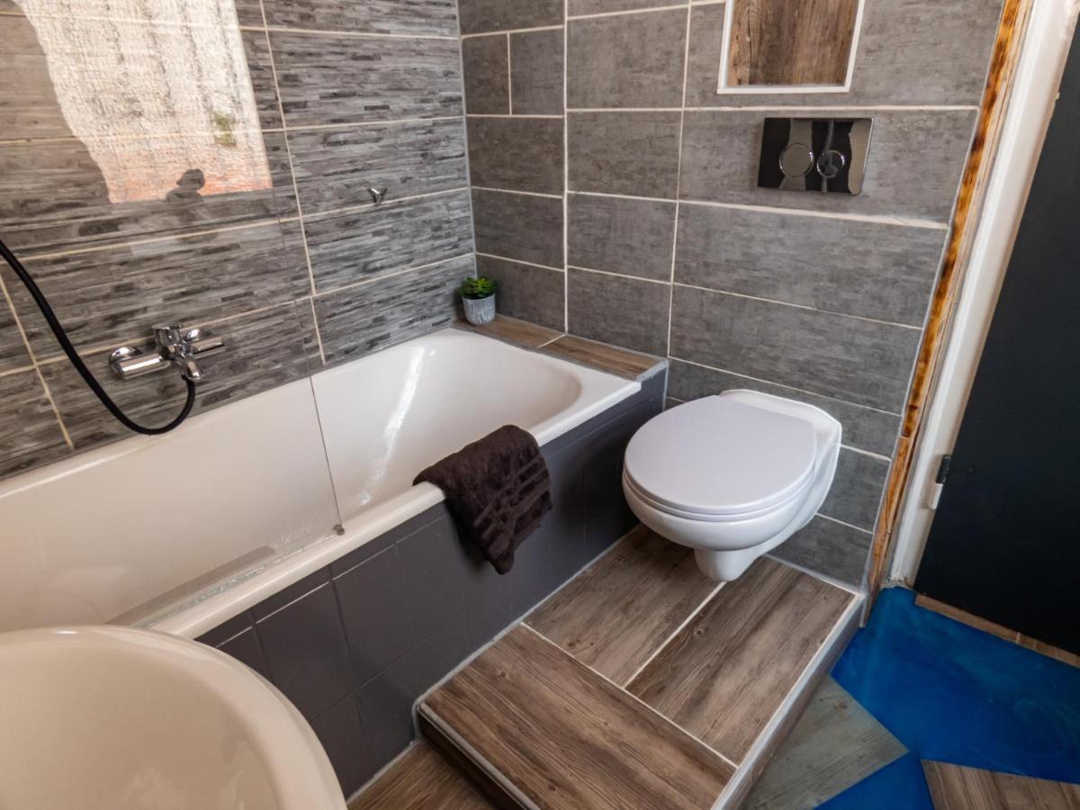 #213 Lux-Room - Zentrum Neuss - Naehe Duesseldorf Messe Mit Netflix & Prime Extérieur photo